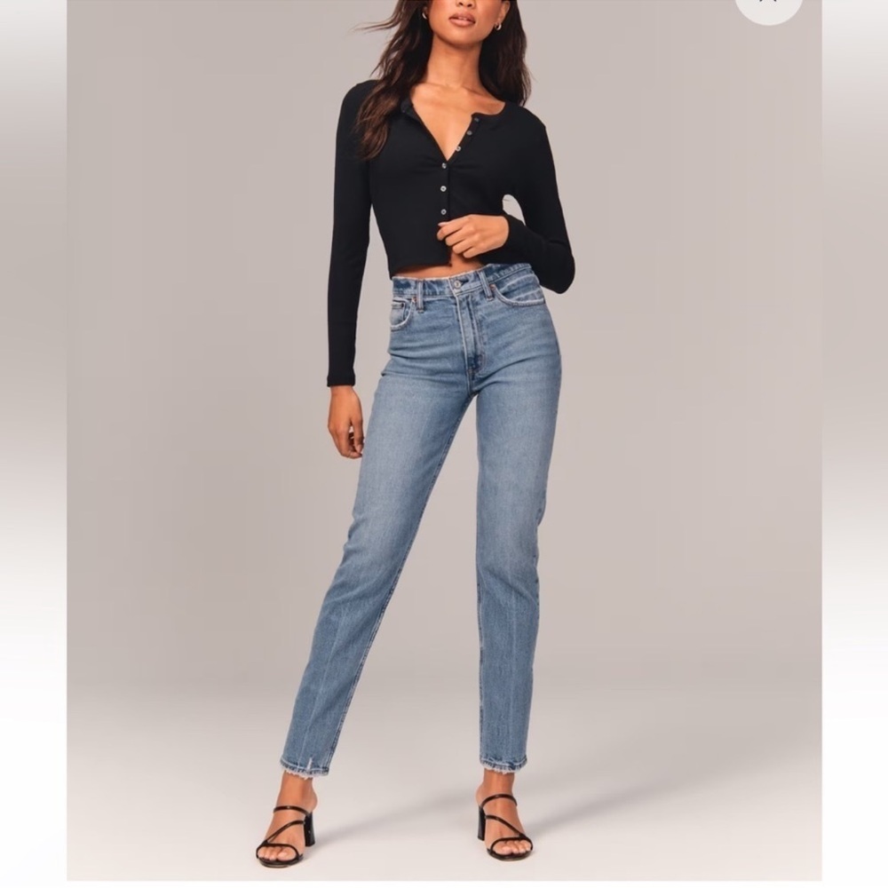 Abercrombie The Mom High Rise Jeans